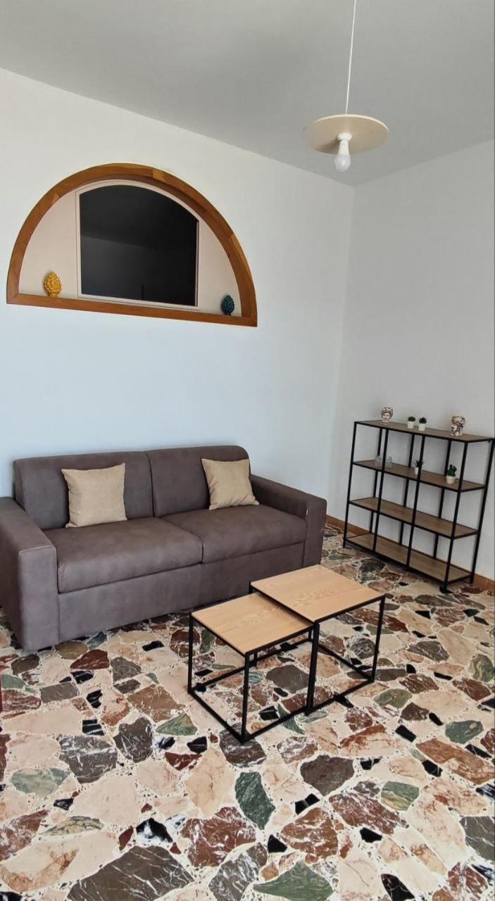 A Casa Dei Nonni Apartment Giardini Naxos Ngoại thất bức ảnh