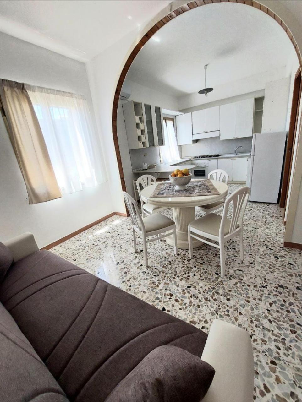 A Casa Dei Nonni Apartment Giardini Naxos Ngoại thất bức ảnh